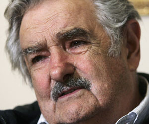 Mujica propuso llevar caso de deuda argentina ante organismos internacionales