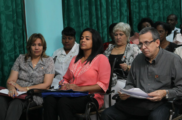 Reunión conjunta de las comisiones de Asuntos Constitucionales y Juridicos y Asuntos Economicos de la Asamblea Nacional del Poder Popular. Fotos: Ismael Francisco/Cubadebate.