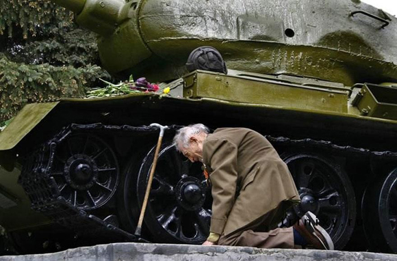 Este ex-oficial ruso encuentra el tanque en el que pasó toda la guerra