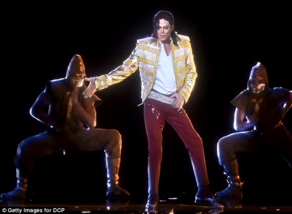 Michael Jackson resucitó en forma de holograma 1