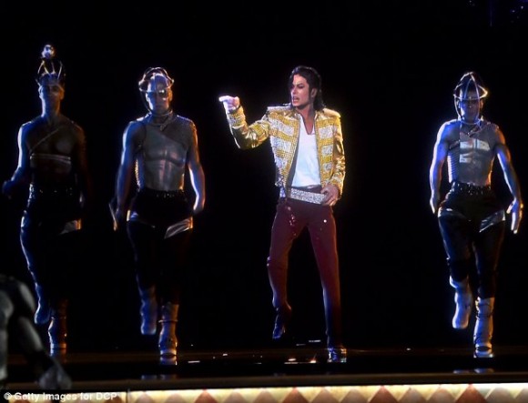Michael Jackson resucitó en forma de holograma 1.3