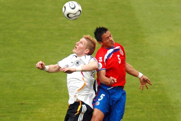 Alemania venció 4-2 a Costa Rica en la apertura de la fase final del XVIII Mundial. 