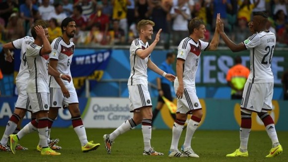 Alemania celebra un gol.