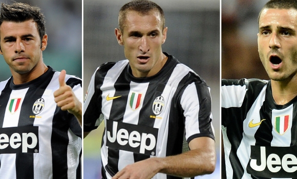 Barzagli, Bonucci y Chiellini: tres de la Juve protagonista en el fondo de La Nazionale