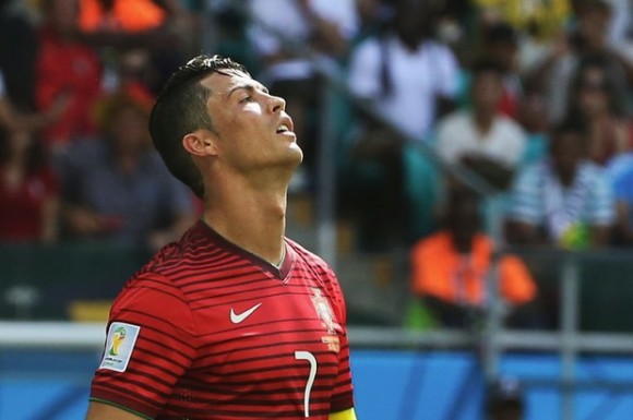 Cristiano Ronaldo, de Portugal, durante el partido ante Alemania celebrado en el Arena Fonte Nova, en Salvador de Bahía, Brasil, el 16 de junio pasado. Foto Xinhu