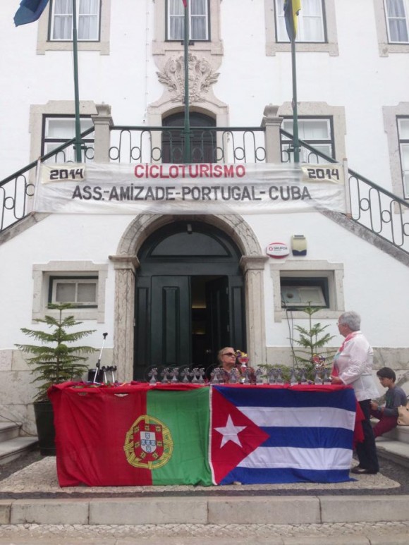 Meta de la Caravana Ciclística por los Cinco y la Revolución Cubana en  Portugal, el 8 de junio de 2014. Foto: EmbaCuba Portugal/Cubadebate