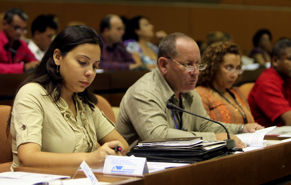 Reunión de intercambio con los diputados a la Asamblea Nacional del Poder Popular. Foto: Ladyrene Pérez/Cubadebate.