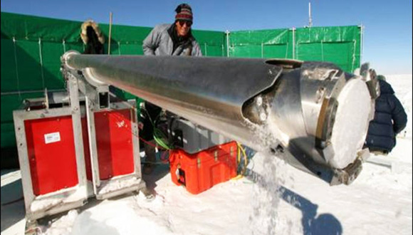 Una de las muestras obtenidas para analizar la polución llegada a la Antártida. Foto: Tomada de http://www.rtve.es