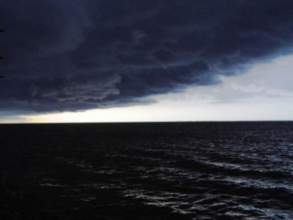 Nubes de tormenta en playa de Punta Alegre, municipio Chambas. Foto: Dr. José Vidal González Calleja