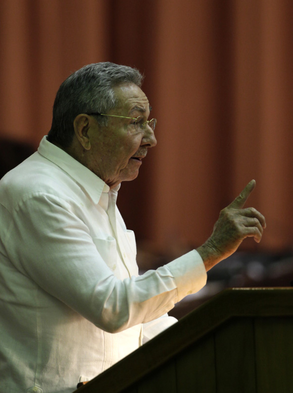 Clausura Raúl Castro sesiones de trabajo del Parlamento cubano. Foto: Ismael Francisco/Cubadebate.