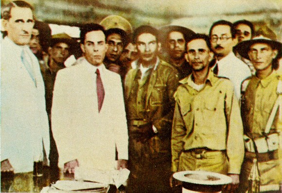 WikiMedia: Los líderes de la revolución de de 1933: Ramón Grau, Sergio Carbó y el sargento Fulgencio Batista.
