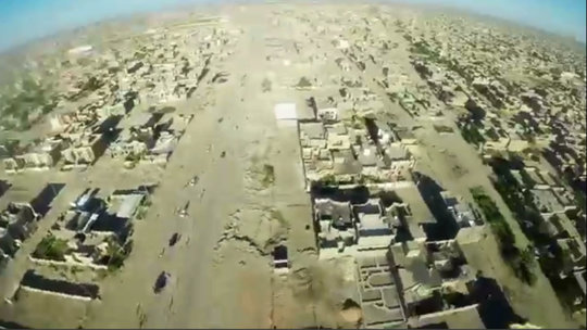 Una imagen tomada por el ISIS desde un drone sobre la ciudad de Faluya.