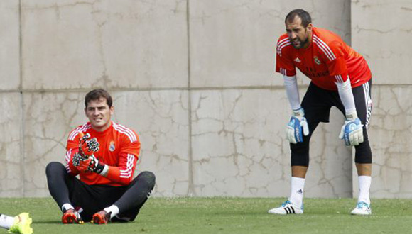 Iker Casillas y Diego López. Foto: Pepe Andrés/AS.