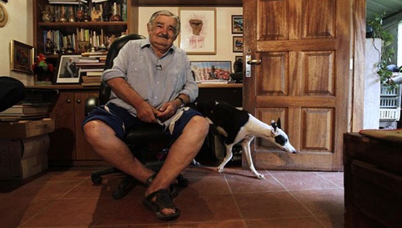 El presidente de Uruguay, José Mujica, en su casa de Montevideo. Foto / Europa Prees.