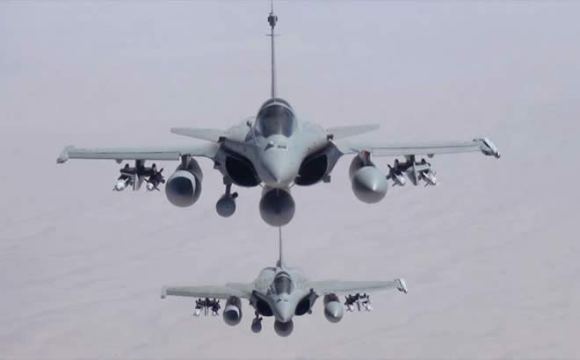 Primeros-bombardeos-franceses-contra-Estado-Islámico-en-Irak