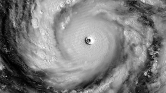 El Laboratorio de Investigación de Estados Unidos Navla, muestra la imagen satelital del súper tifón Vongfong en el Océano Pacífico occidental. / Foto: AFP 