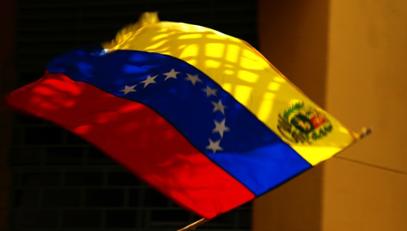 bandera_de_venezuela_en_movimiento