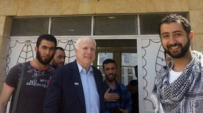 McCain se había reunido con el EIIL en mayo de 2013.