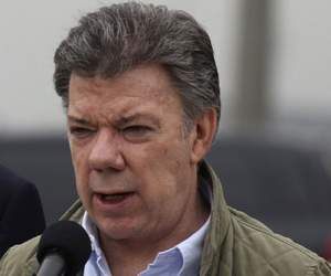 Santos envía militares a Cuba para negociar cese al fuego definitivo con las FARC