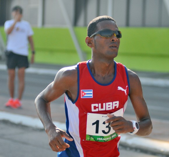 Maraton M Richer Perez gana medalla de oro tiempo 2,19,13 mejor marca personal. Foto: Ricardo López Hevia / Granma / Cubadebate