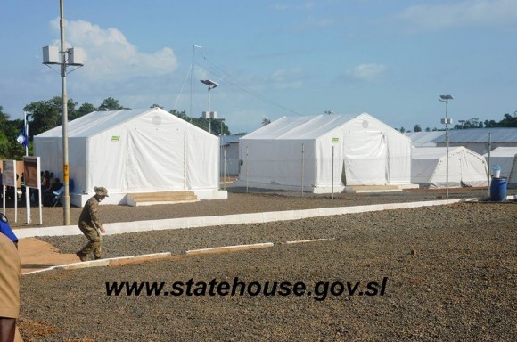 Hospital de Campaña contra el ébola recién abierto en Sierra Leona. 