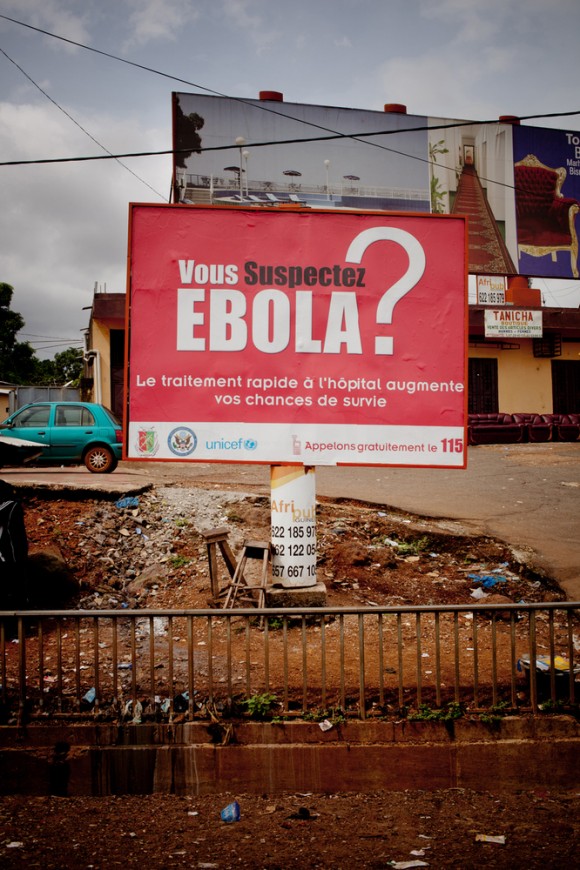 Ébola (1)