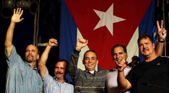 Carta a los Cinco en la gran fiesta de Cuba y América Latina por su regreso