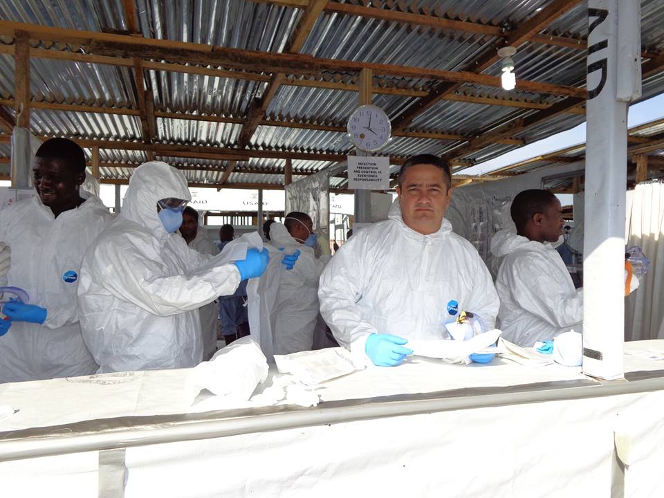 http://media.cubadebate.cu/wp-content/uploads/2014/12/ebola-cuba-entrevista-a-medico-de-niger-en-liberia-13.jpg
