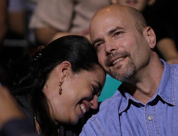 Gerardo Hernández y Adriana Pérez en el Concierto de Silvio Rodríguez. Foto: Ismael Francisco/ Cubadebate
