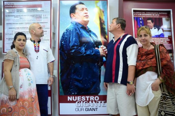 Gerardo y Ramón rinden homenaje a Chávez en La Habana