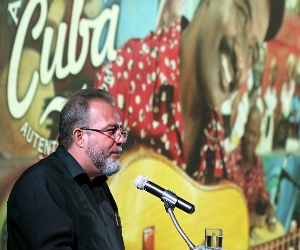 Manuel Marrero, minstro de turismo en Cuba