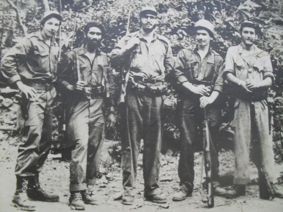 Fidel, Almeida, Raúl, Ramiro y Ciro.