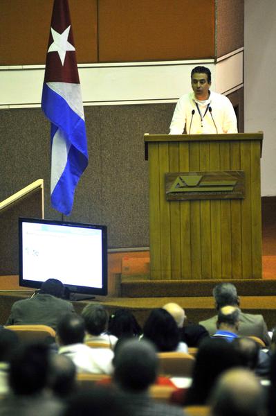 Intervención de Wilfredo González Vidal, Viceministro del Ministerio de las Comunicaciones, en el acto inaugural del  Primer Taller de Informatización y Ciberseguridad, celebrado en el Palacio de Convenciones, en La Habana, Cuba, el 18 de febrero de 2015. AIN FOTO/Abel ERNESTO