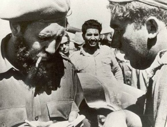 Fidel Castro y Luis Báez, en una imagen del archivo del diario Granma.