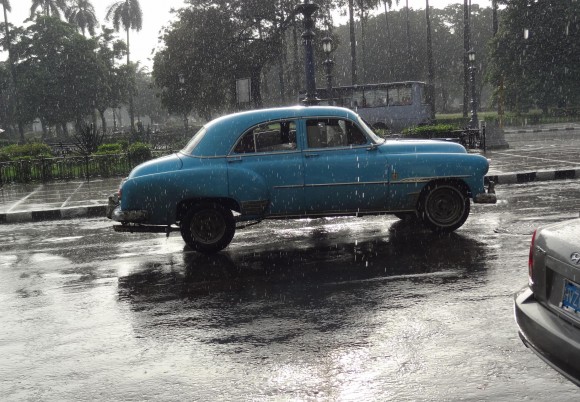 Llueve otra vez en La Habana...Foto: Ingrid Schiefegger desde México