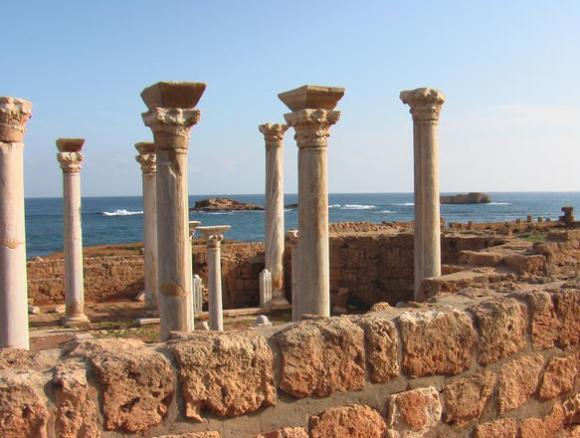 Restos de la ciudad griega Apolonia en Libia. Foto: ANSA.