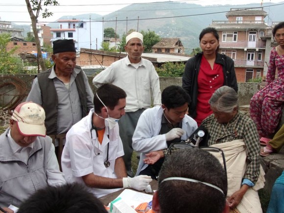 Médicos Nepal (13)