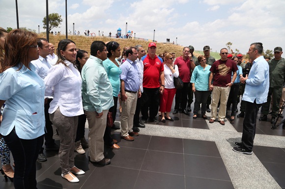 Los “Cinco Héroes” cubanos llegaron este jueves al estado Aragua para conocer la entidad, recibir las llaves de la ciudad. Foto: Noticias 24.