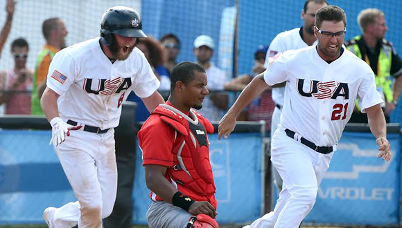El equipo norteamericano dejó al campo a Cuba en el noveno inning. Foto: Ricardo López