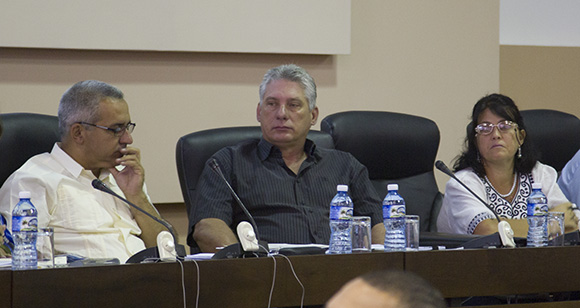 Miguel Diaz Canel, primer Vice Presidente cubano en Comisión de Educación, Cultura, Ciencia, Tecnología y Medio Ambiente. Foto: Ismael Francisco/Cubadeabte.