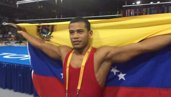 Wuileixis Rivas ganó este miércoles la tercera medalla de oro para Venezuela en los Juegos Panamericanos Toronto 2015, al titularse campeón en la categoría 66 kilogramos de la lucha grecorromana.