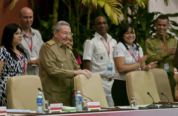 Asistió Raúl Castro a la inauguración del X Congreso de la UJC. Foto: Ladyrene Pérez/ Cubadebate.