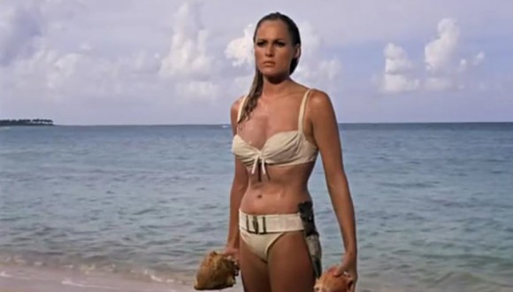 Úrsula Andress vistió un bikini durante la película Dr. No.