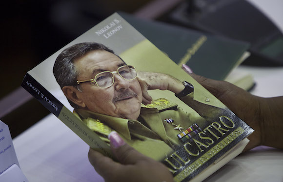 Presentan este martes el libro “Raúl Castro, un hombre en Revolución”. Foto: Ismael Francisco/ Cubadebate