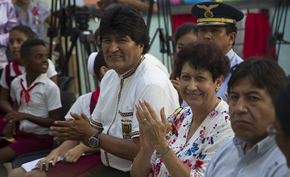 Evo Morales Ayma, presidente del Estado Plurinacional de Bolivia y Ena Elsa Velázquez, Ministra de Educación. Foto: Ladyrene Pérez/ Cubadebate.
