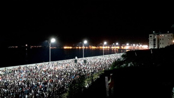 Concierto de la  agrupación cubana Gente de Zona,  en el Malecón Habanero, como parte de las actividades por el verano, el 20 de agosto de 2015. Foto: Alejandro Cruz / Facebook