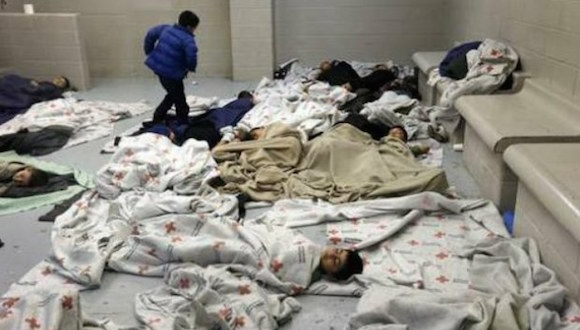 Aspecto de un centro de detención de migrantes en Brownsville, Texas. Foto: Ap