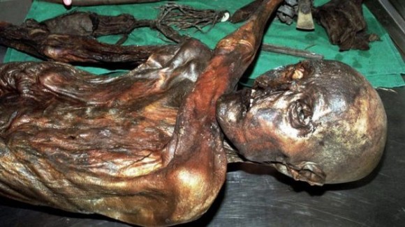 Oetzi, el hombre momificado de 3.000 años de antigüedad, fue hallado en la frontera entre Italia y Austria en 1991. Foto: Getty