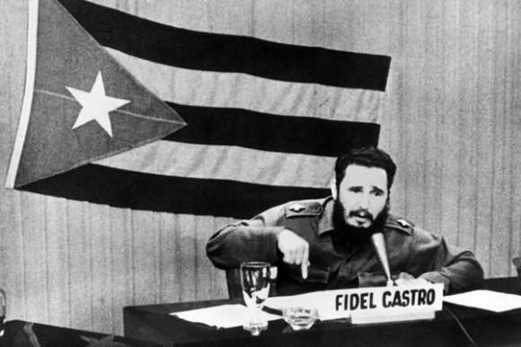 Fidel interviene en TV en medio de la crisis de octubre Octubre de 1962. foto: Archivo