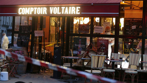 Café Comptoir Voltaire, escenario de uno de los ataques suicidas ocurrido en París. (Foto: RT)